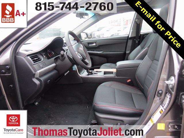 2017 Toyota Camry SE 4dr Sedan